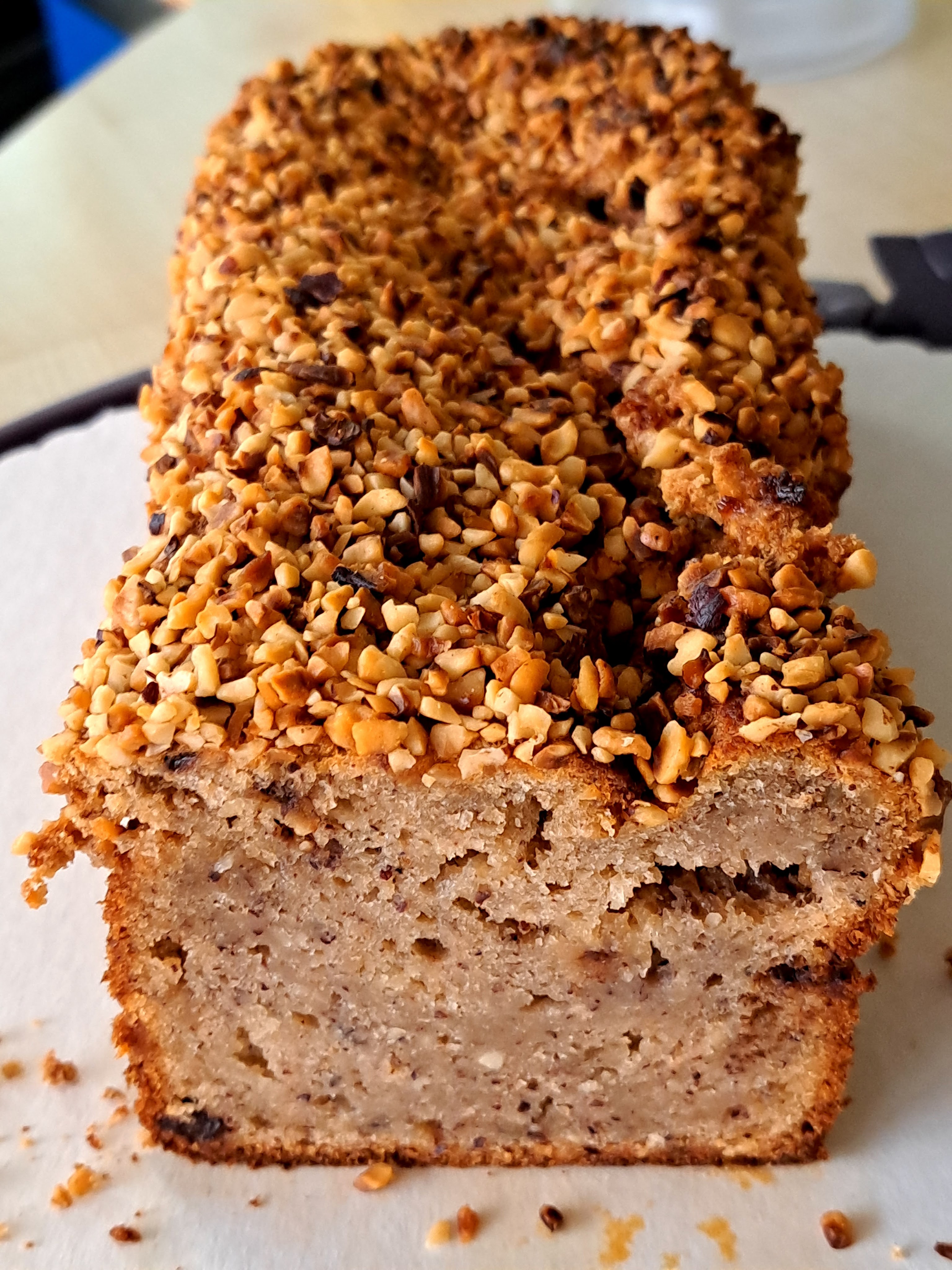 Ухае на... Бананов хляб с шоколад и много лешници Schoko-Nuss-Bananenbrot