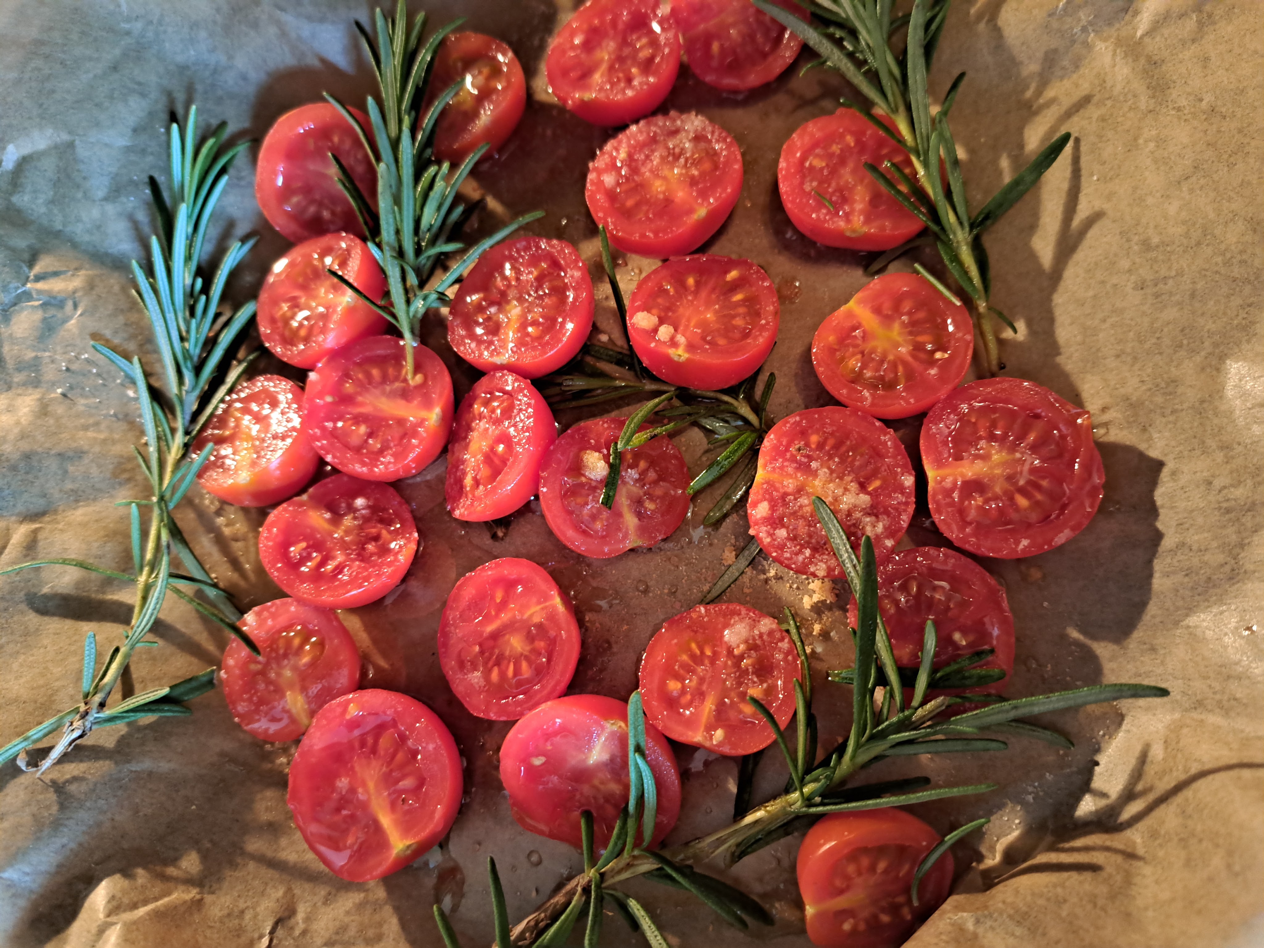 Ухае на... Полумесеци - равиоли с месо и печени домати Halbmonde mit Fleisch & gebackenen Tomaten