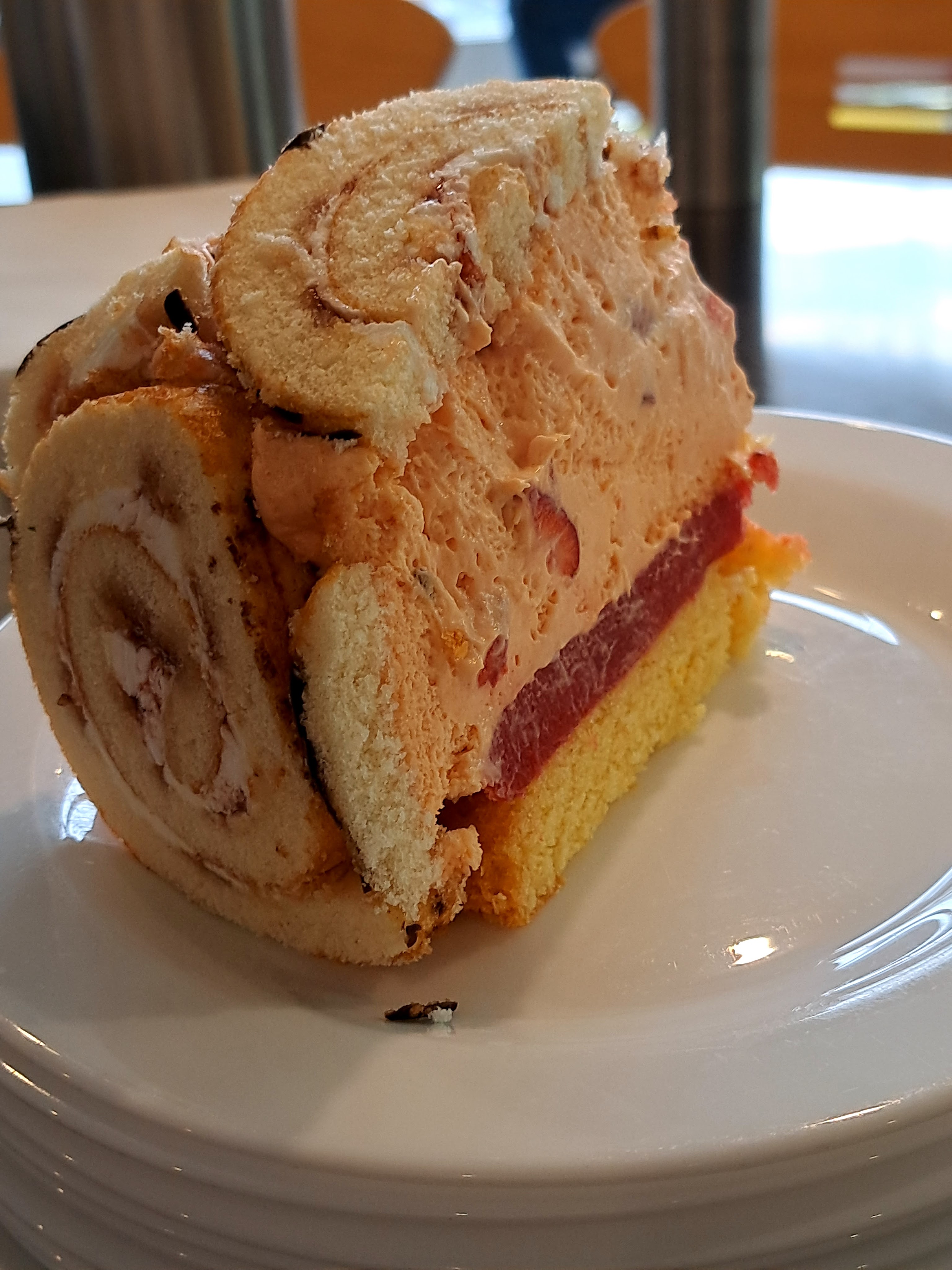 Ухае на... Шарлота с ягоди Erdbeer-Charlotte