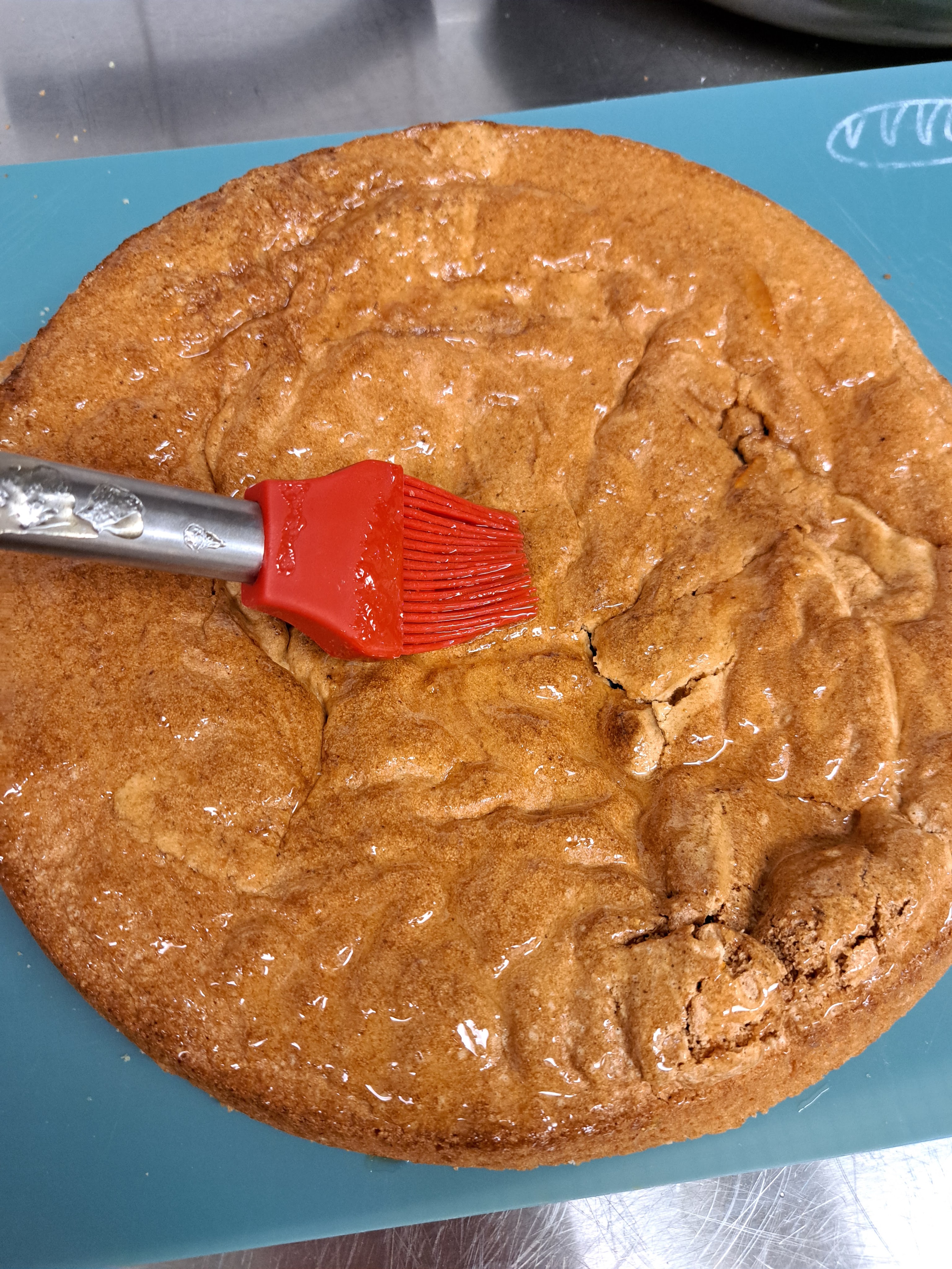 Ухае на... Празнична торта с крем боровинки Ostertorte mit Heidelbeercreme