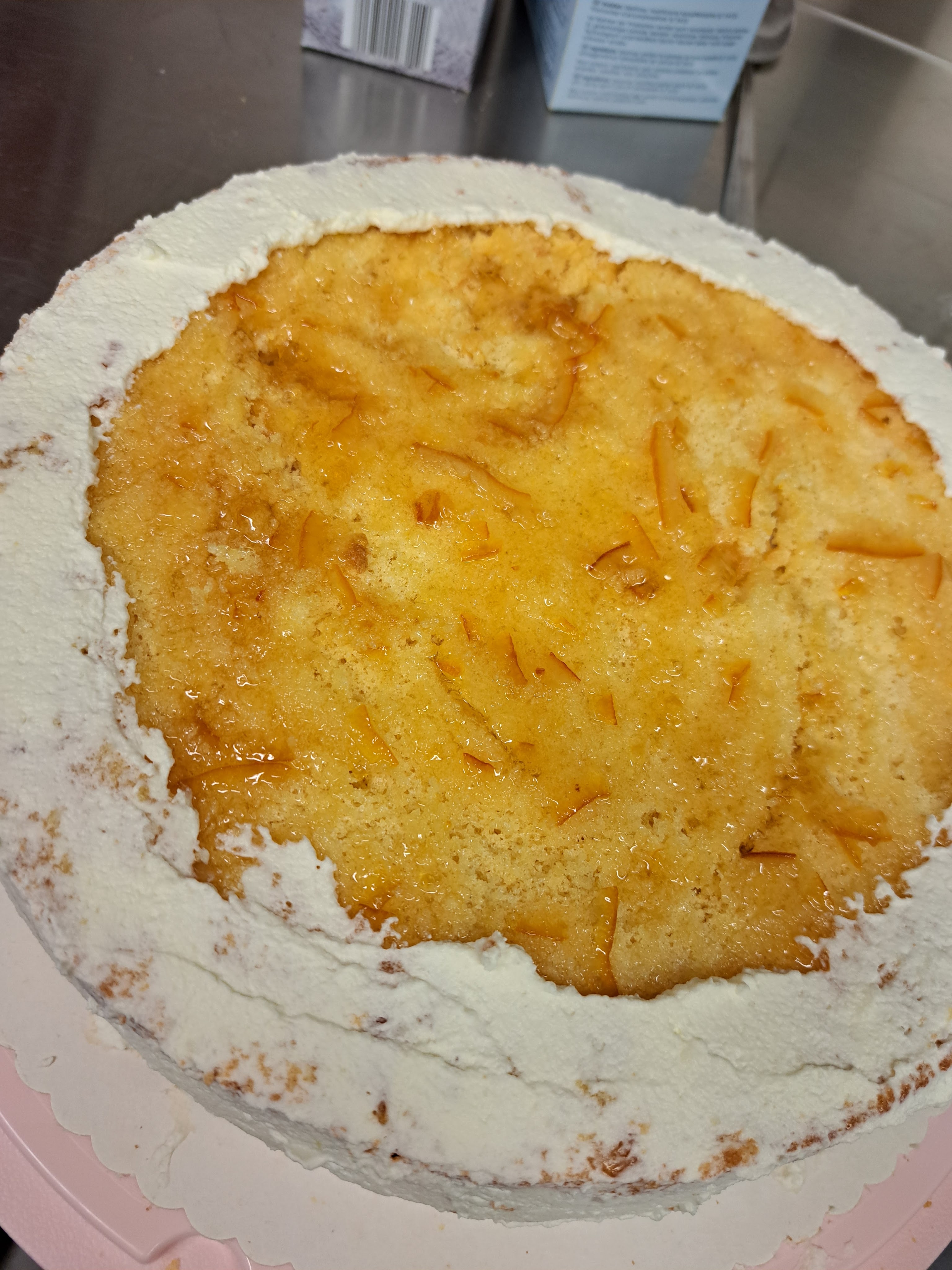 Ухае на... Празнична торта с крем боровинки Ostertorte mit Heidelbeercreme