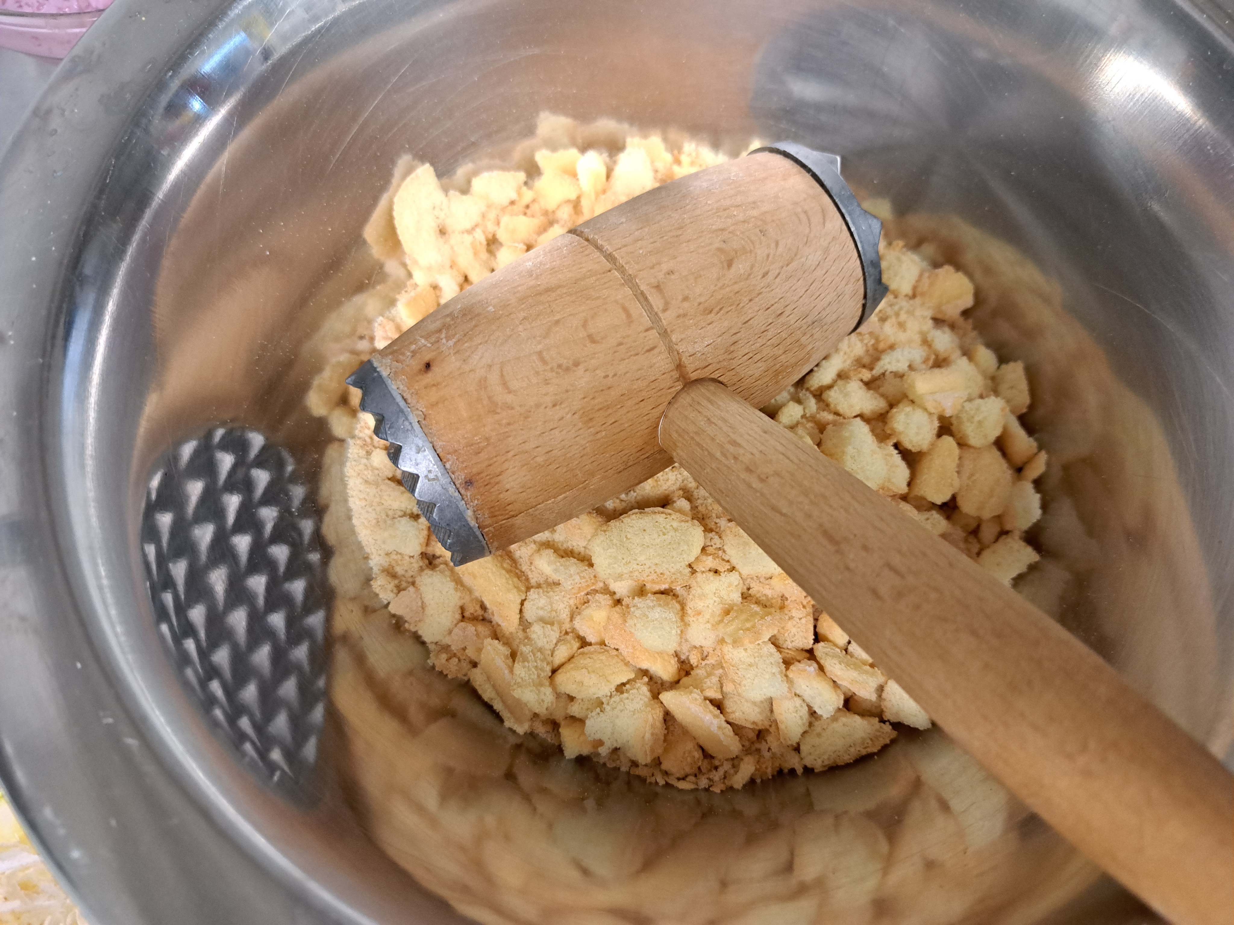 Ухае на... Торта Шарлота с ананас Ananas Scharlotte