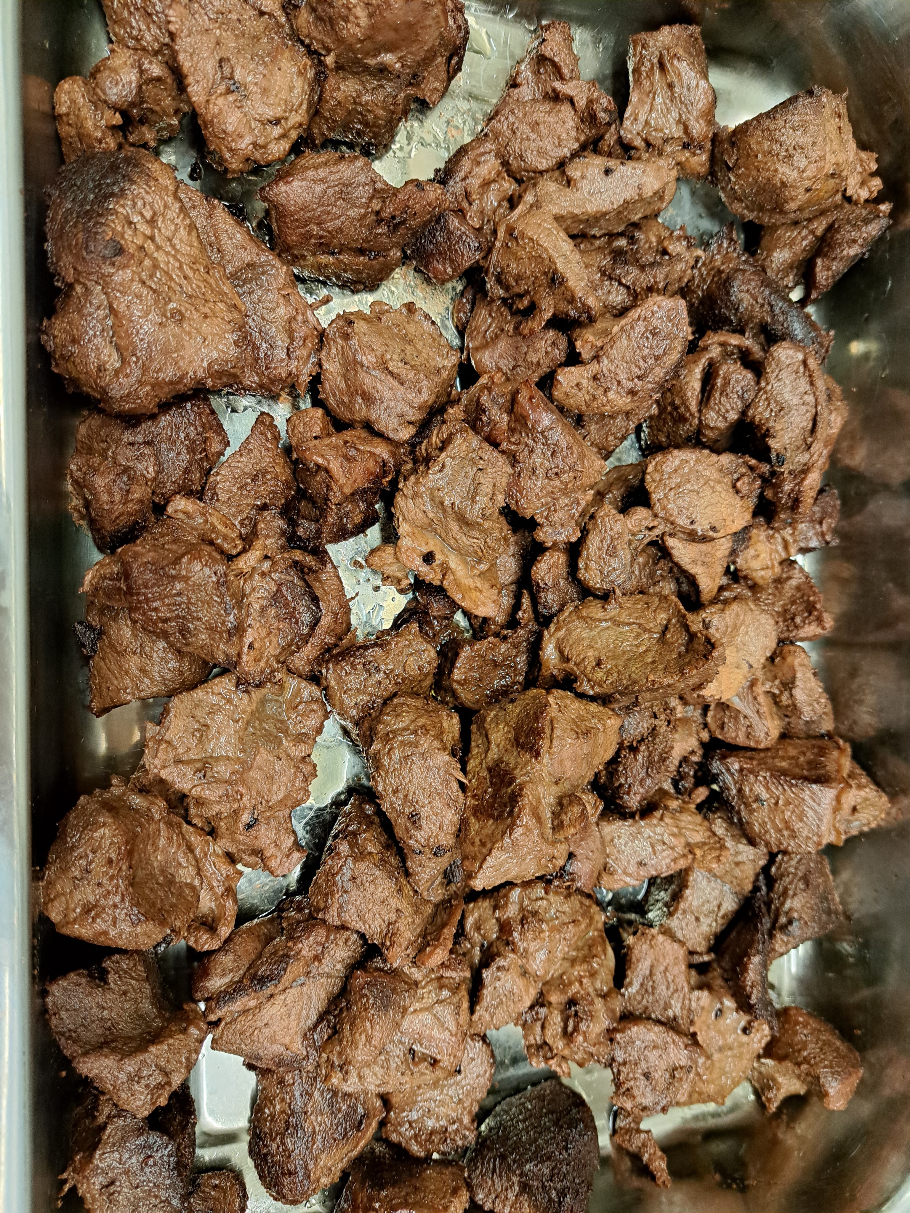 Ухае на...Традиционен гулаш от еленско месо с червено зеле Hirschgulasch