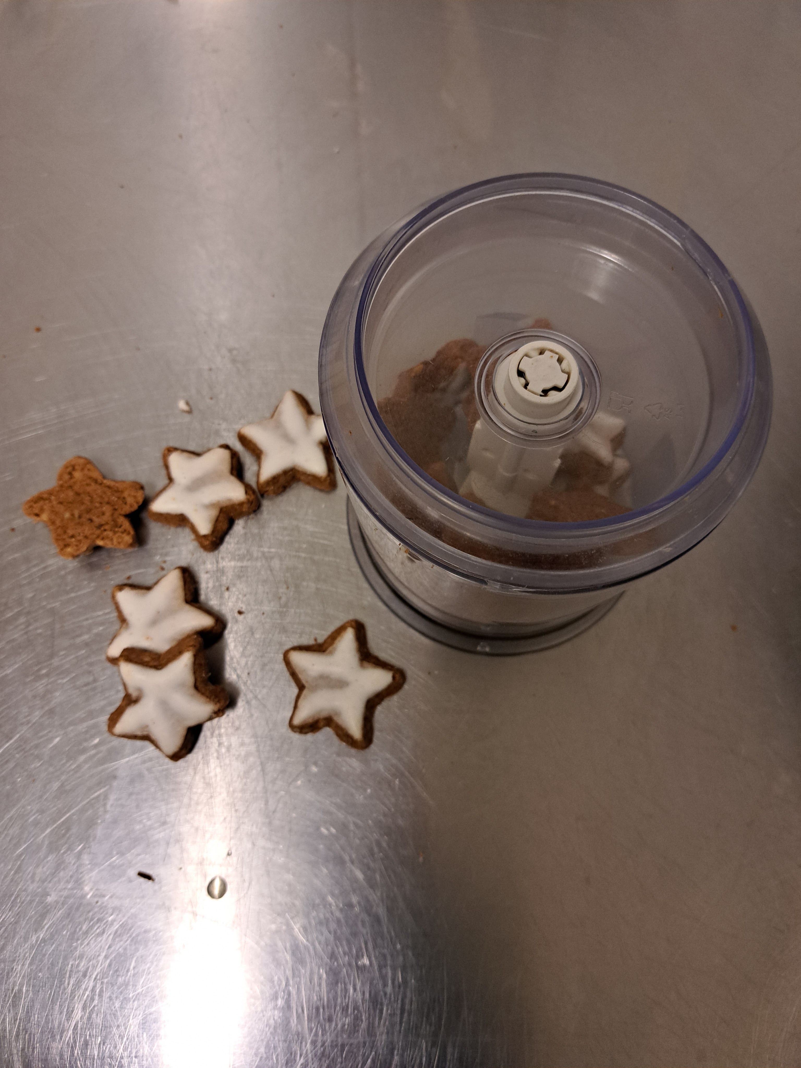 Ухае на... Торта с канелени звезди, маскарпоне и маково семе Zimtsterne-Mohn-Torte