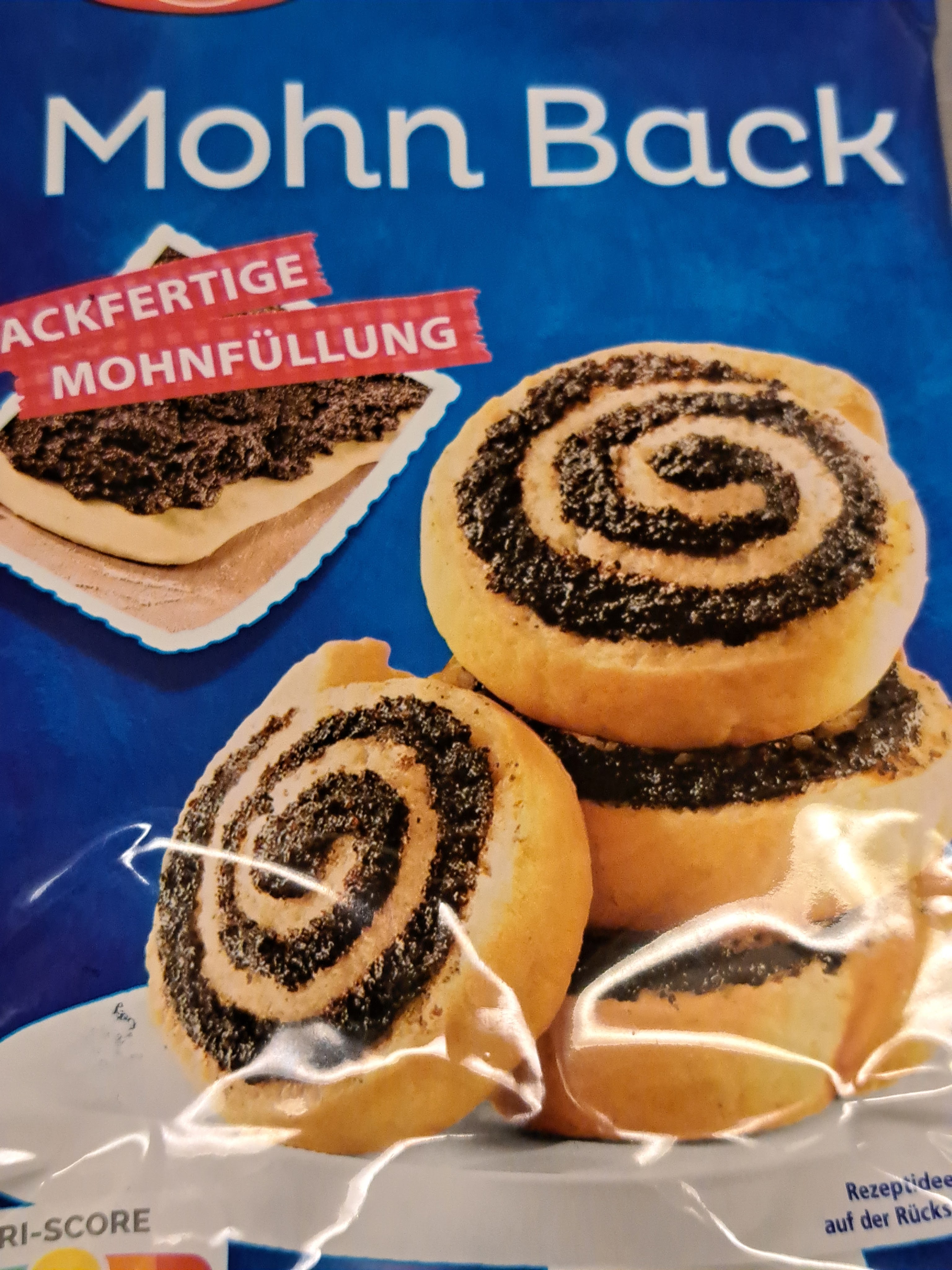 Ухае на... Торта с канелени звезди, маскарпоне и маково семе Zimtsterne-Mohn-Torte