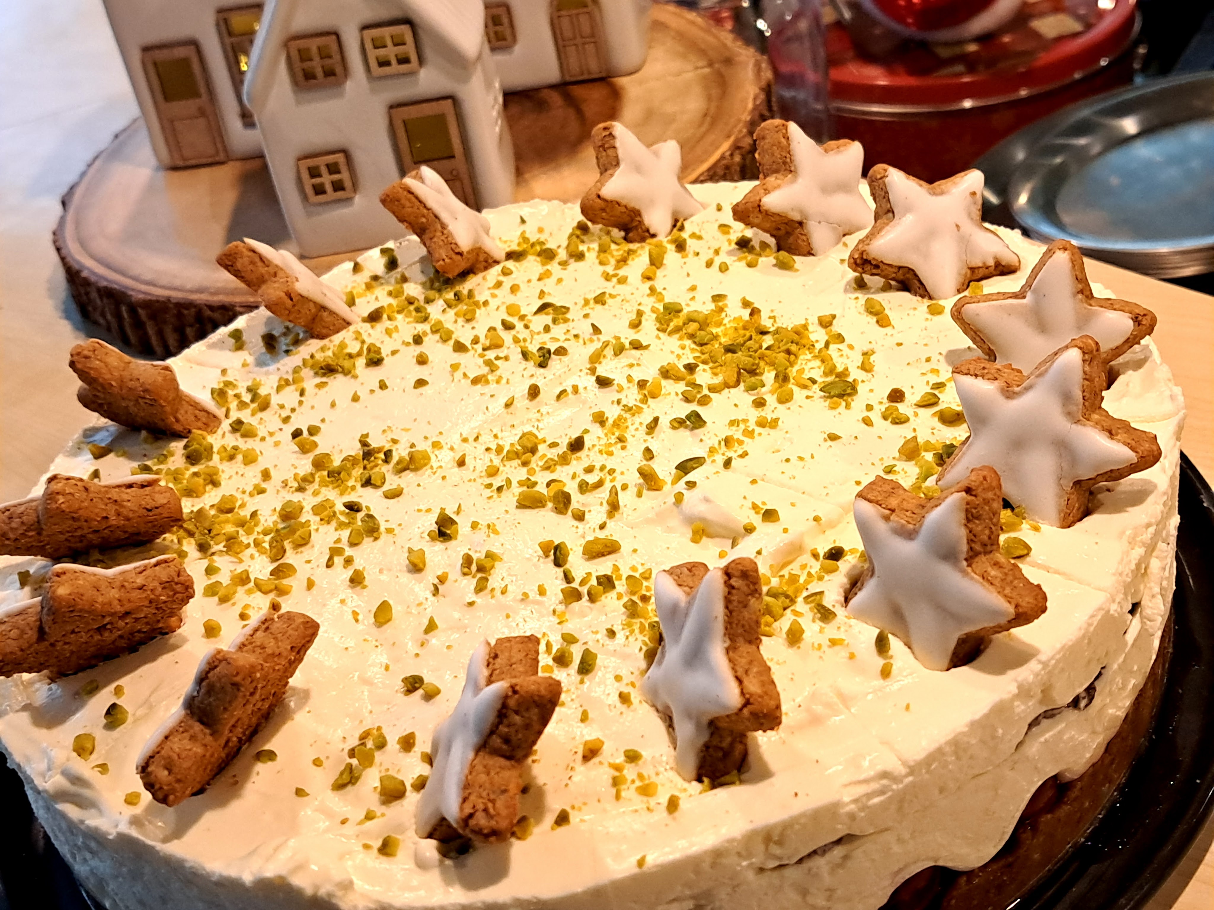 Ухае на... Торта с канелени звезди, маскарпоне и маково семе Zimtsterne-Mohn-Torte