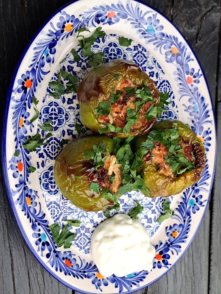 Ухаена...  Пълнени чушки с "фалшив" ориз в AirFryer Gefüllte Paprika 