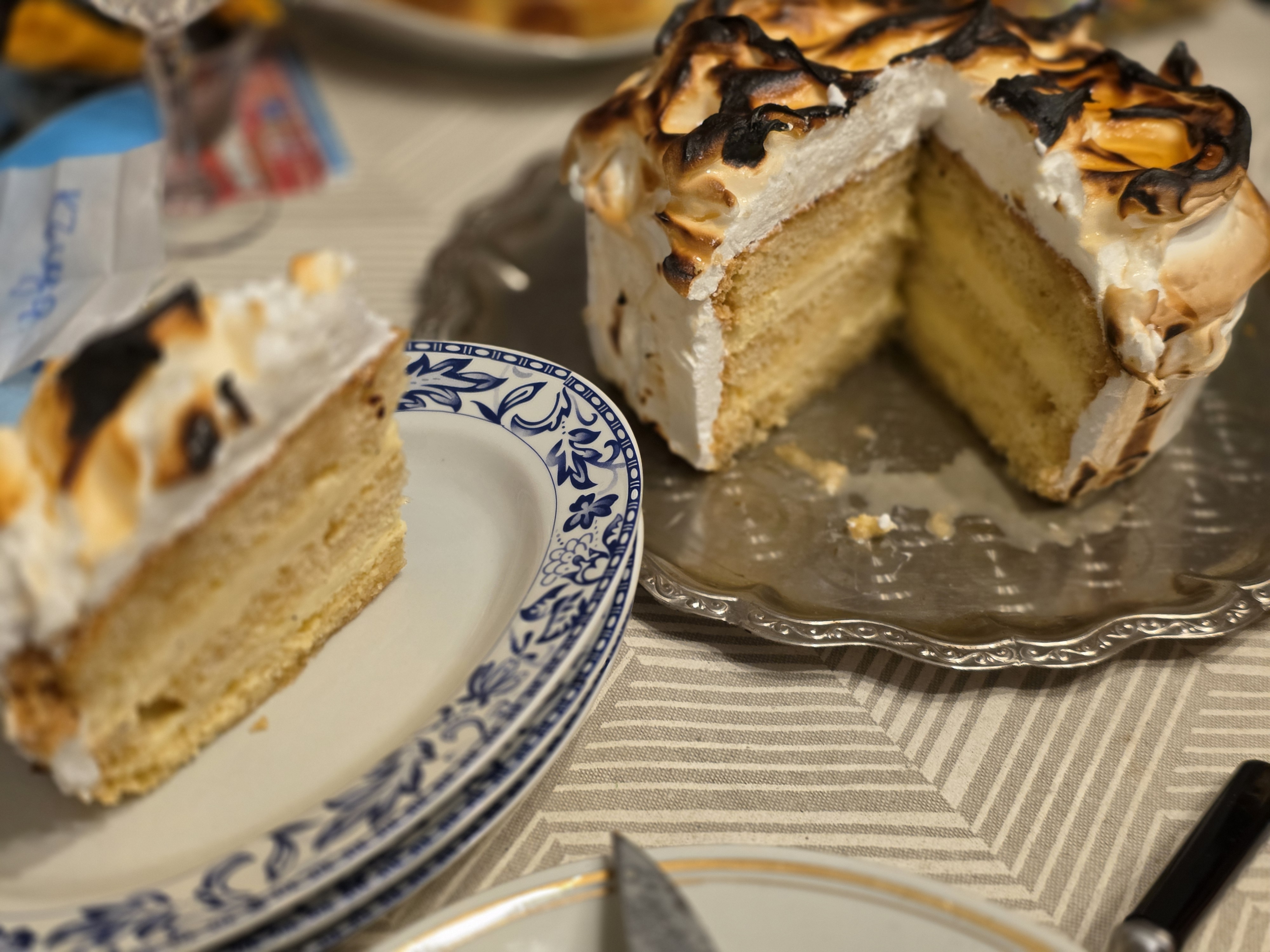 Ухае на... Сладоледена торта Omelette norvégienne